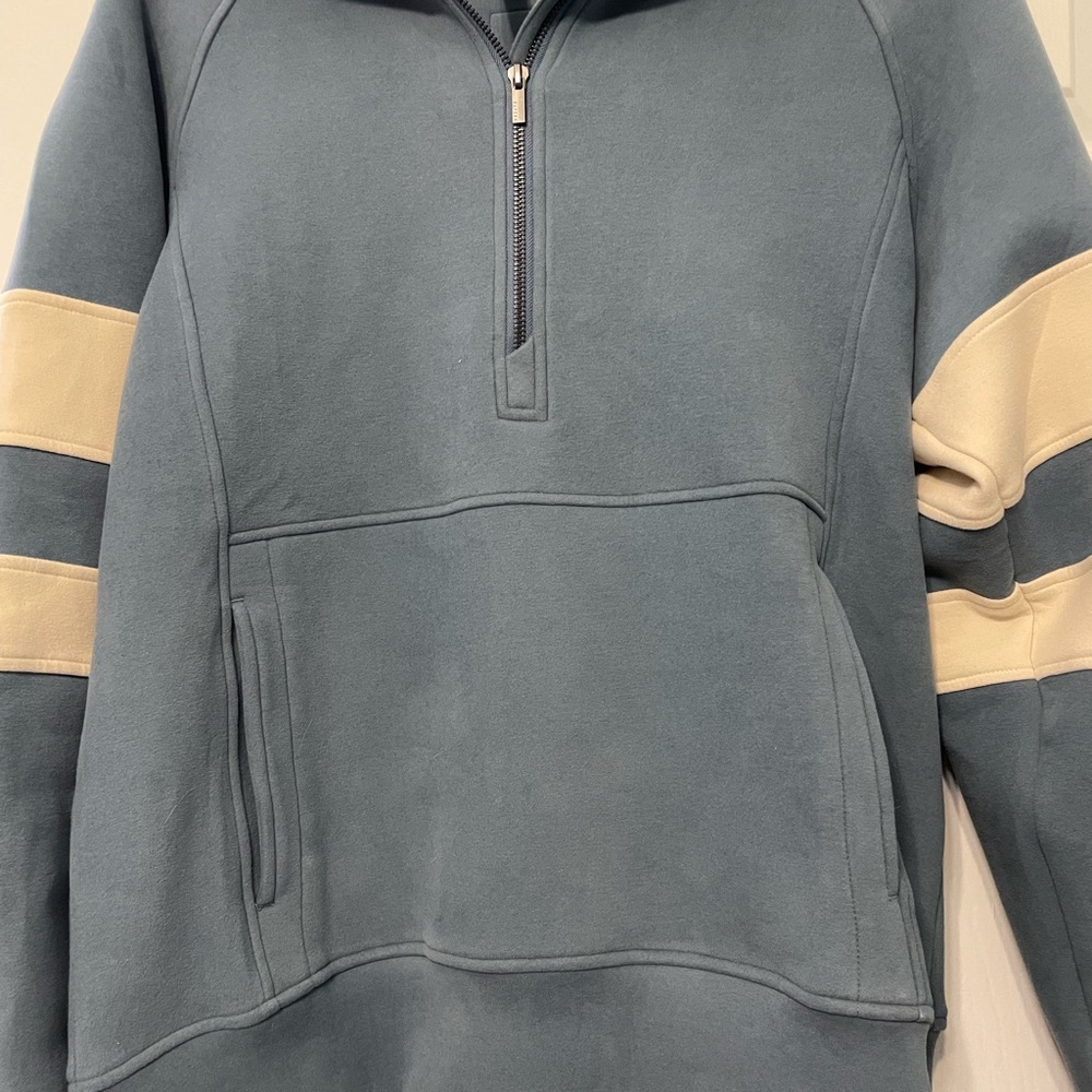 Glyder Women's Blue and Cream Hoodie